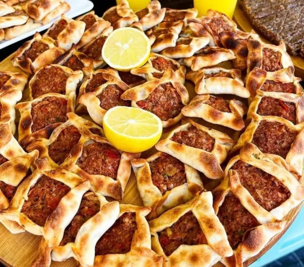 Sfiha Baalbakieh (ready baked meat fatayer)